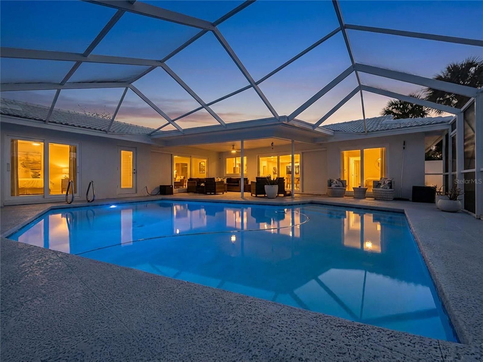 HILLCREST MANOR - Residential