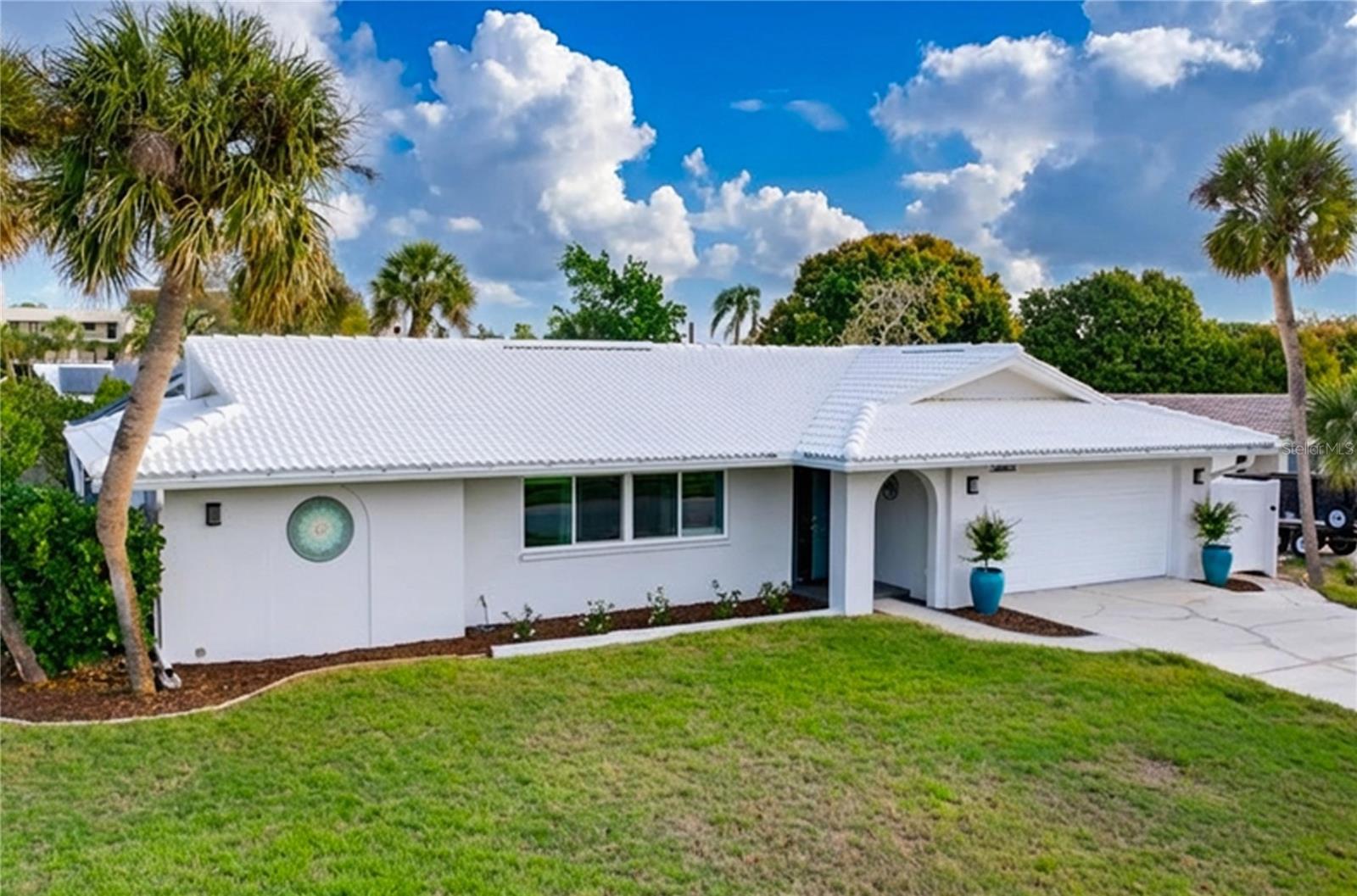 HILLCREST MANOR - Residential