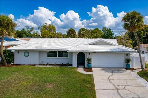 13879 KIMBERLY DRIVE LARGO FL 33774