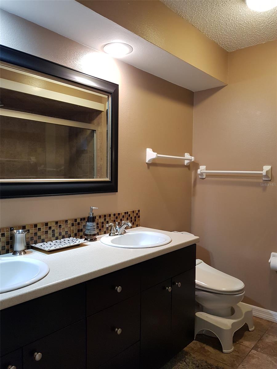 Florida Shores 01 - Residential