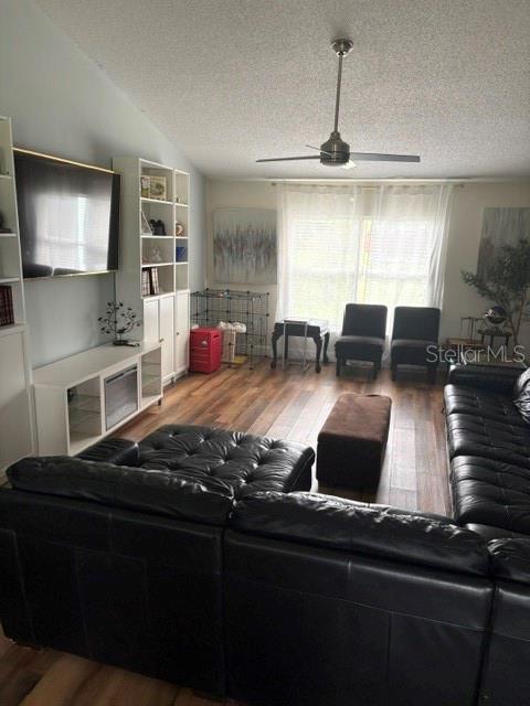 6120 WATERFIELD WAY