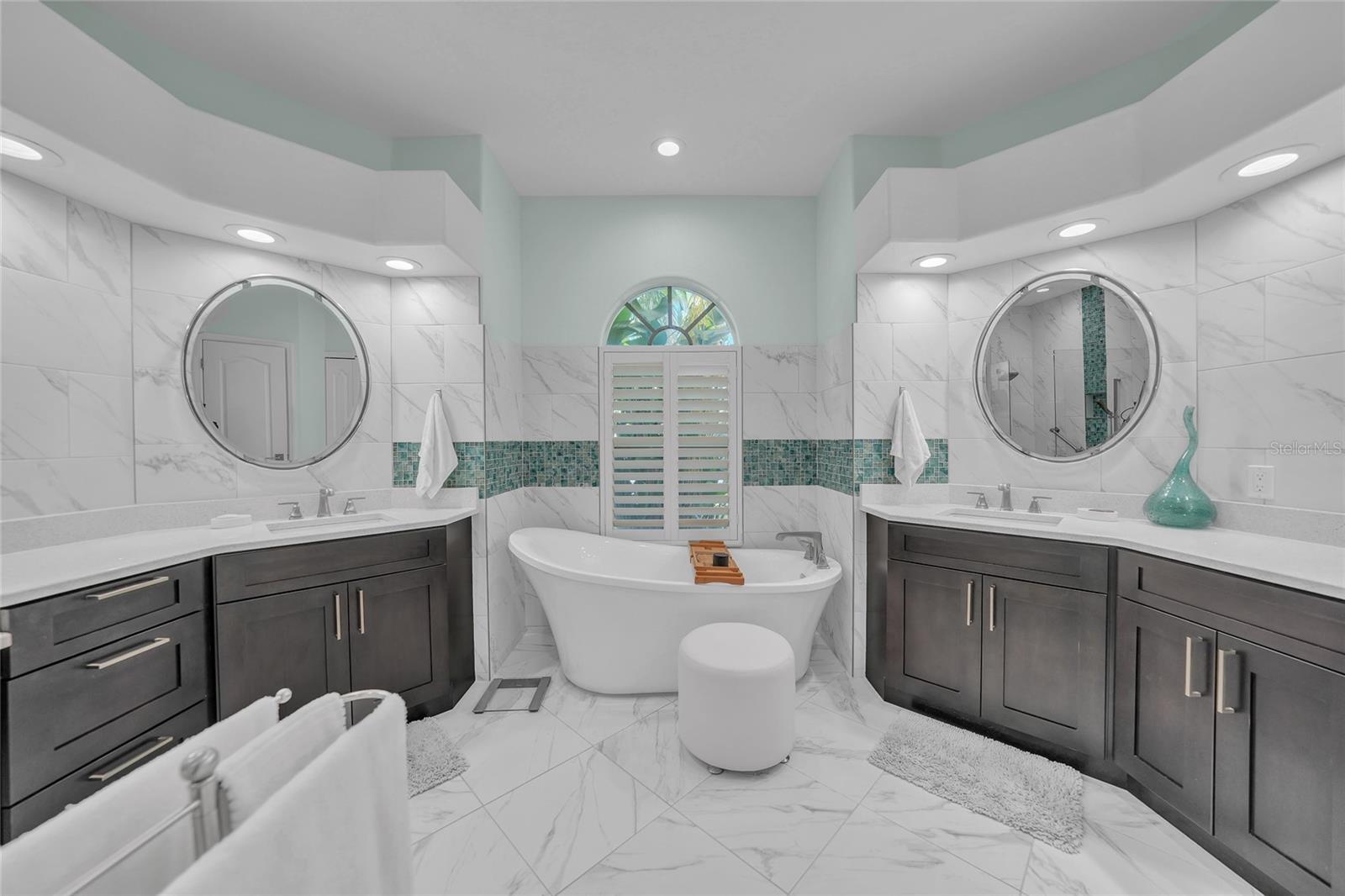 SEMINOLE LAKES PH 04 - Residential