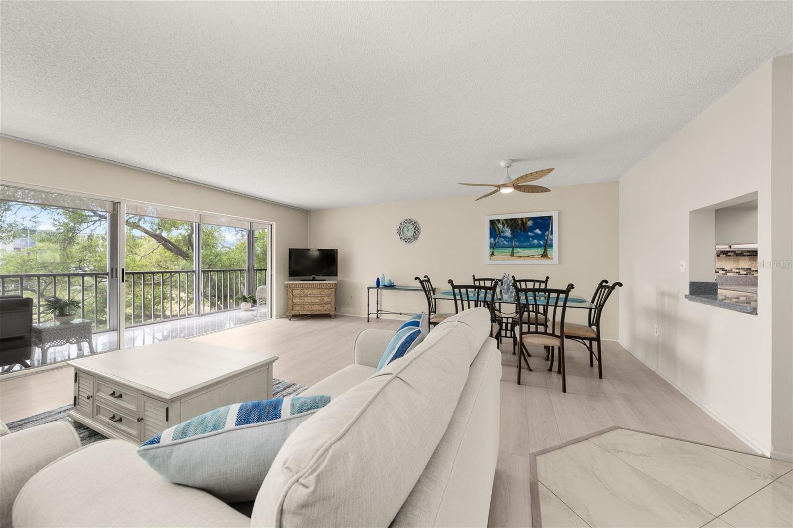 IRONWOOD SIXTEENTH - Residential