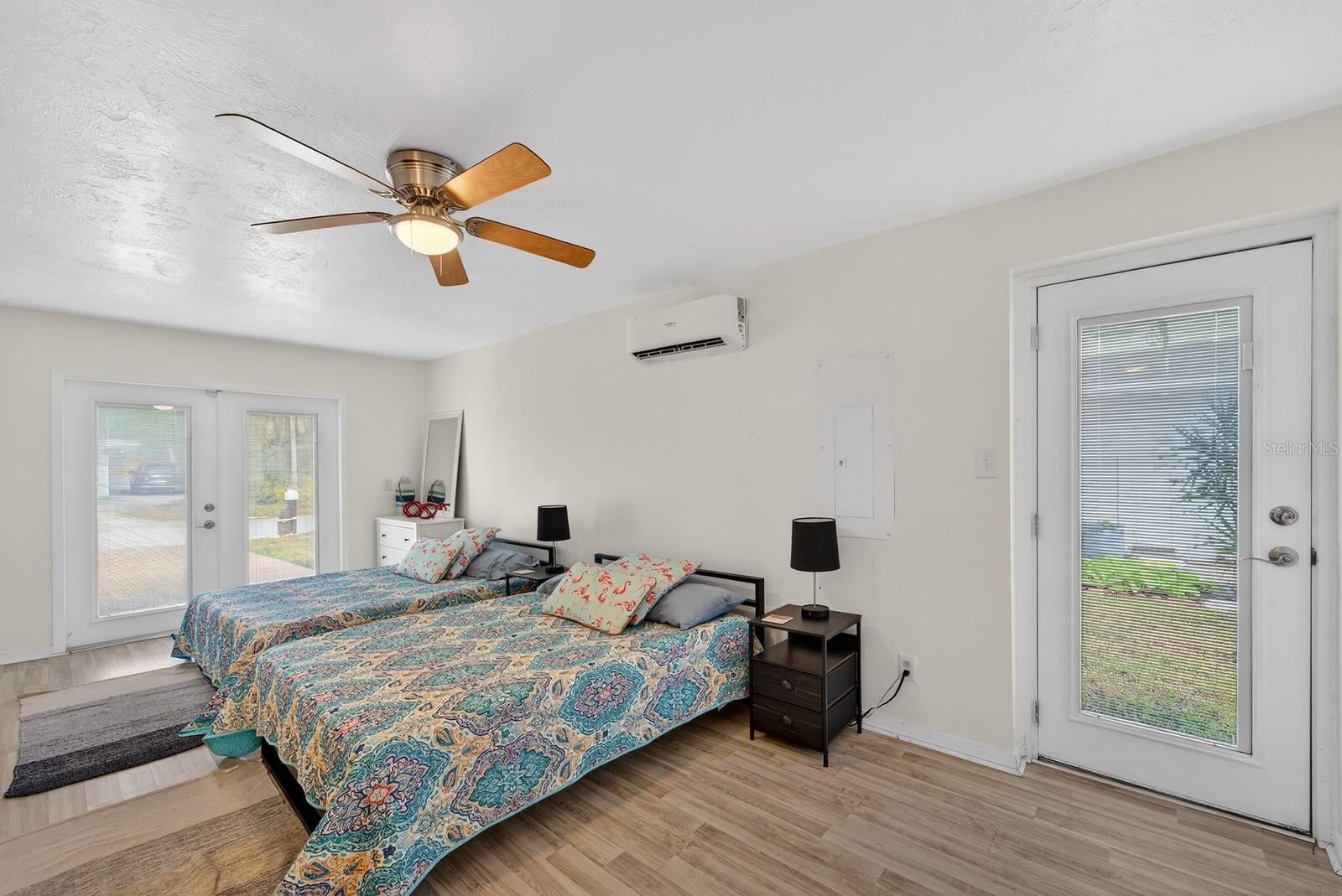 SHADOW LAKES - Residential