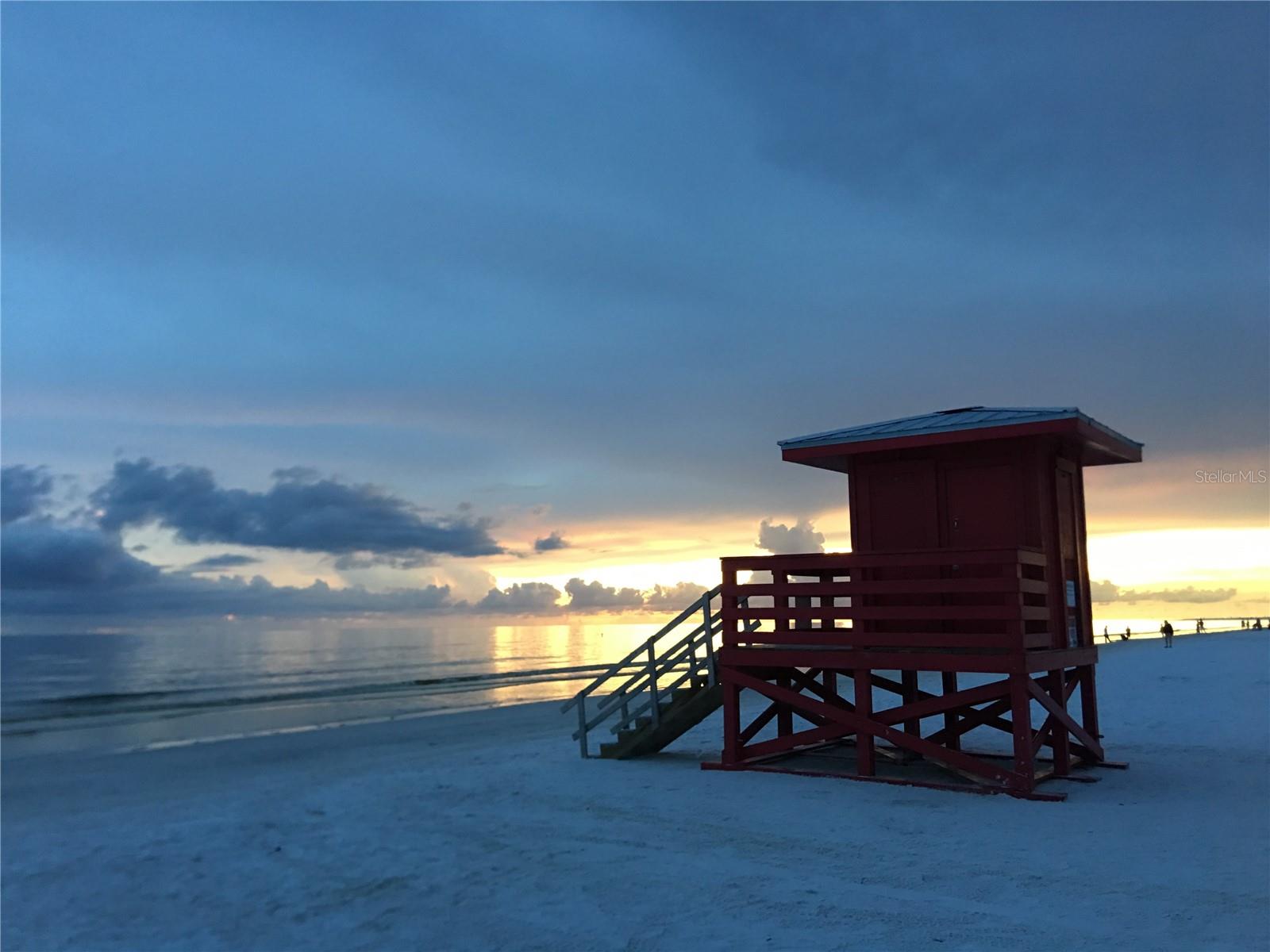 SHADOW LAKES - Residential