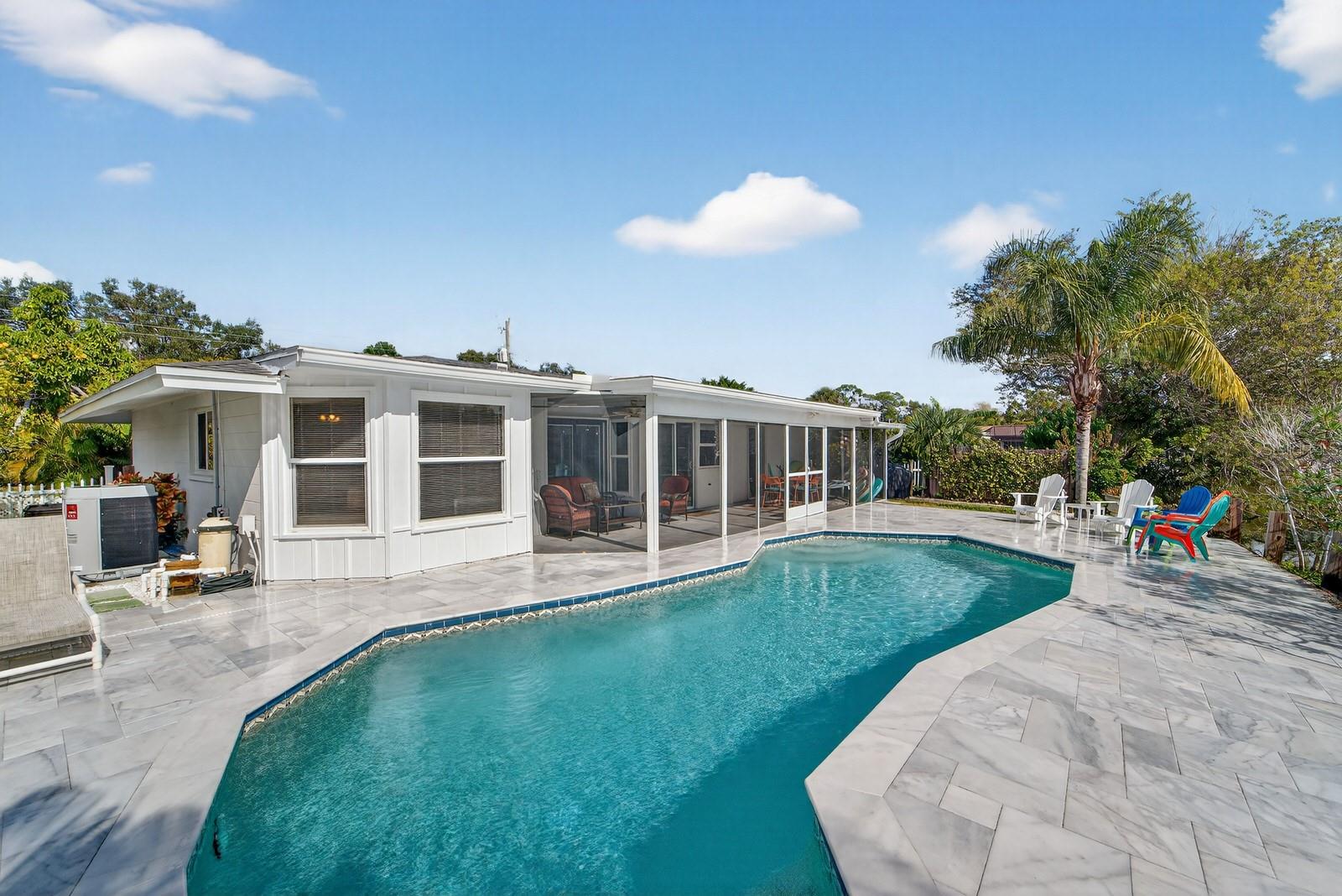 SHADOW LAKES - Residential