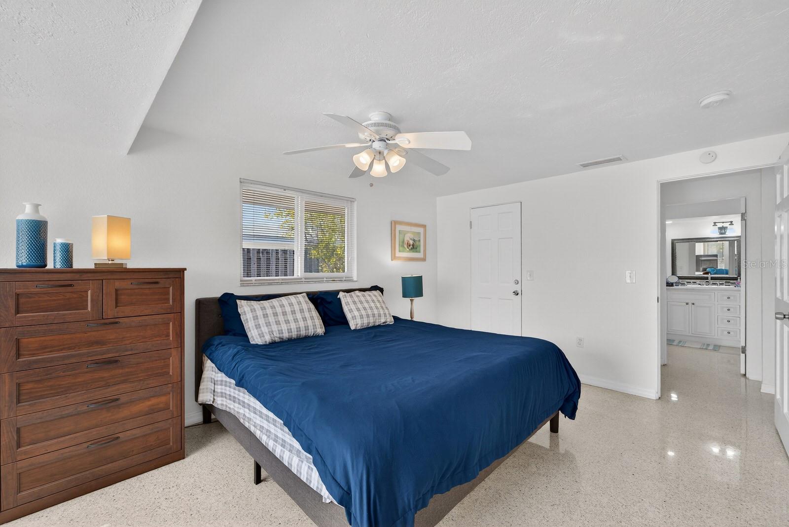 SHADOW LAKES - Residential