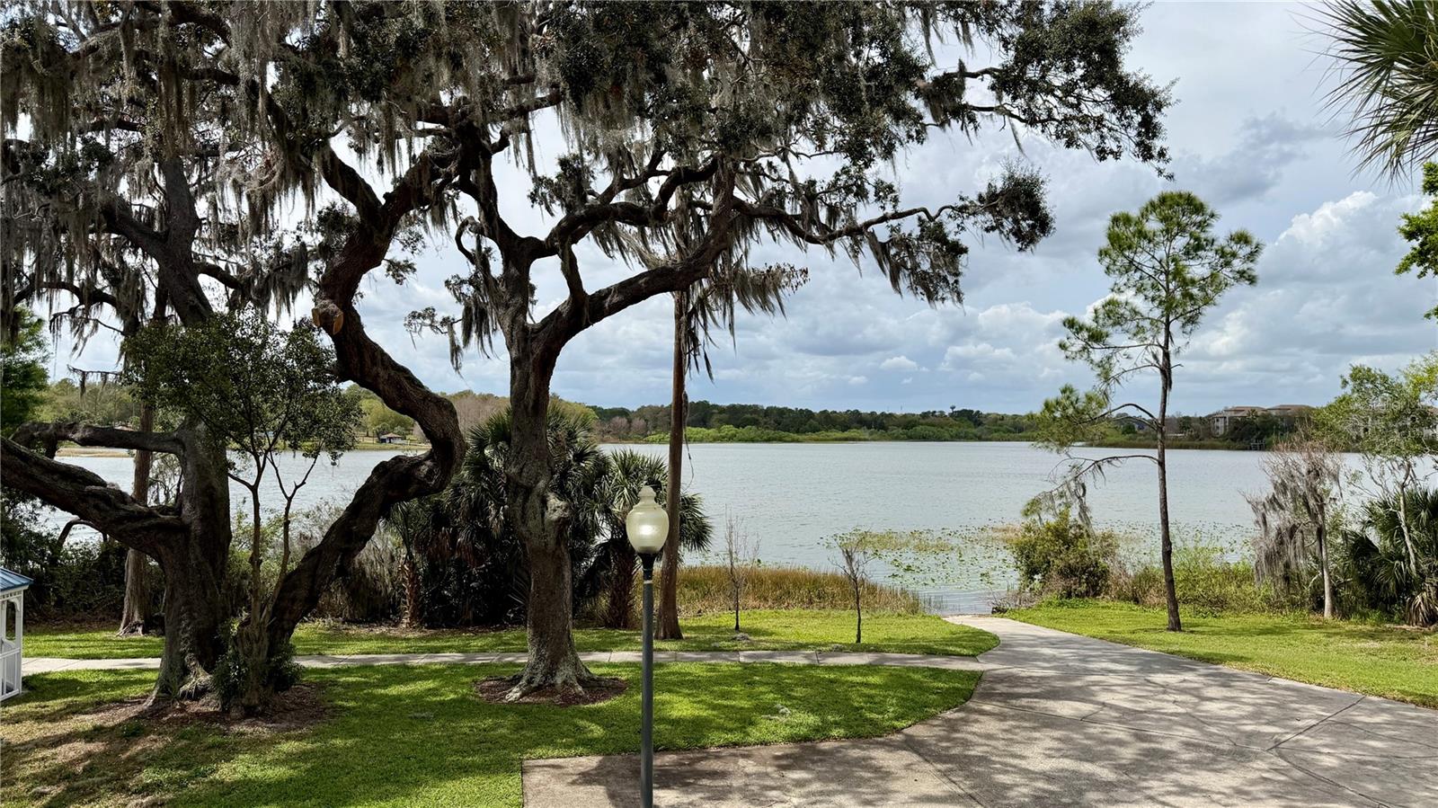 HAMPTONS/METROWEST CONDO - Residential