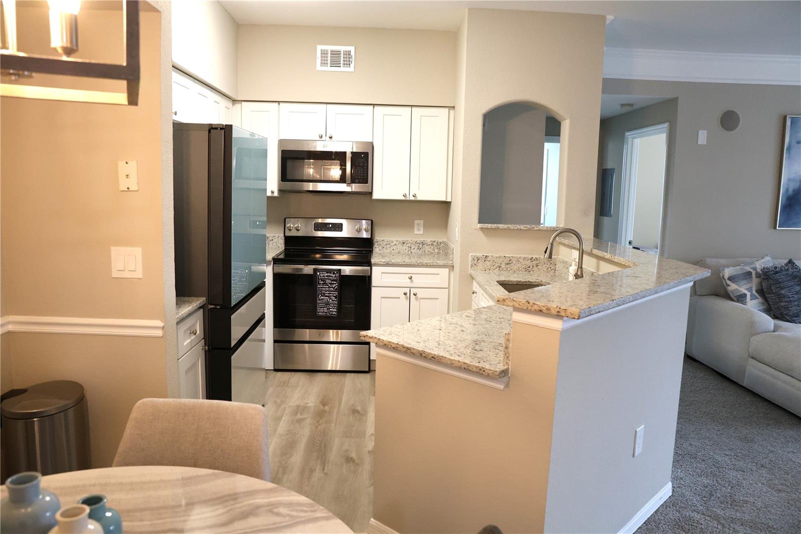 HAMPTONS/METROWEST CONDO - Residential