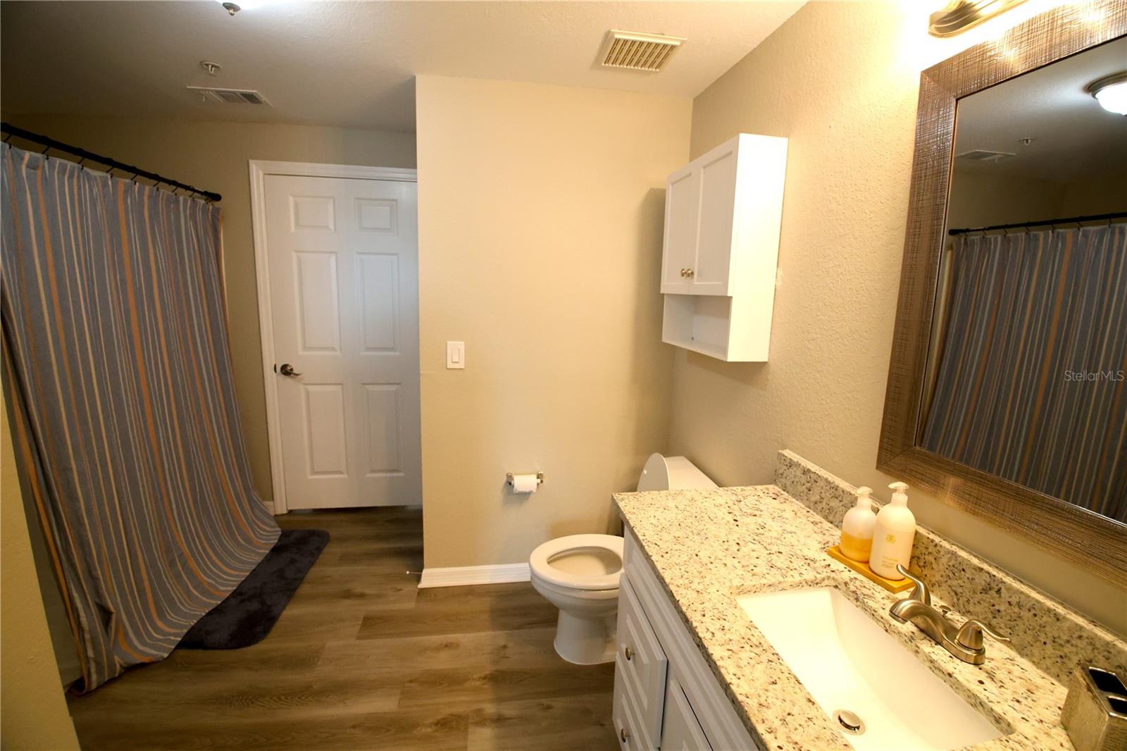 HAMPTONS/METROWEST CONDO - Residential