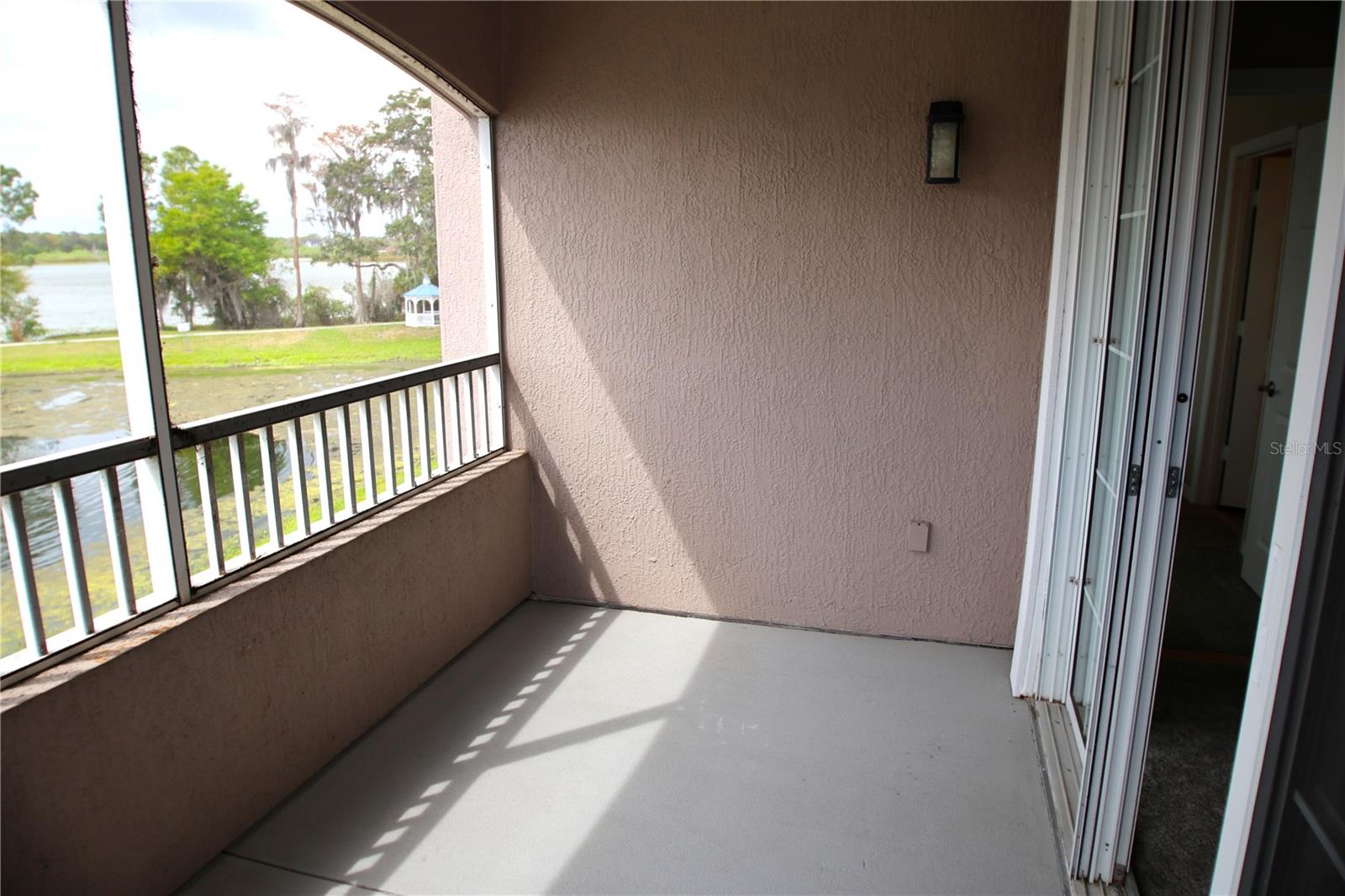 HAMPTONS/METROWEST CONDO - Residential