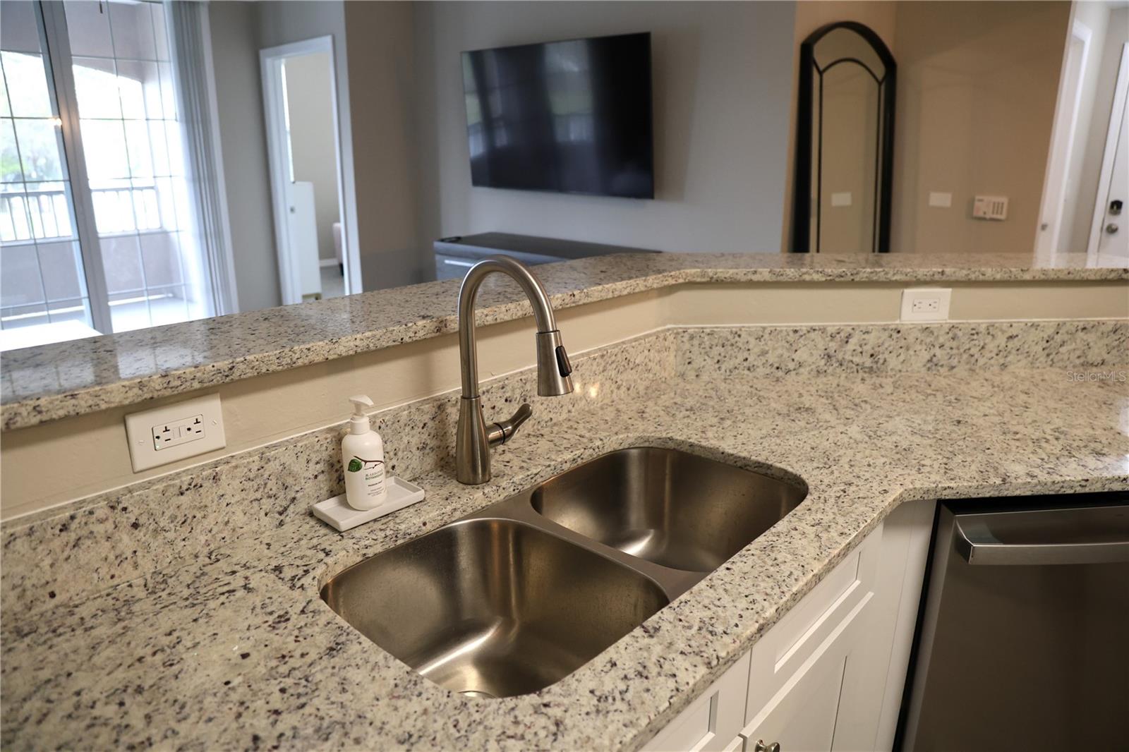 HAMPTONS/METROWEST CONDO - Residential