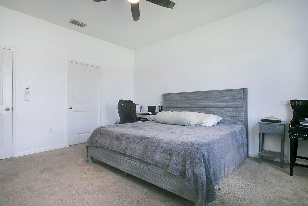 HIDDEN LAKE PRESERVE - Residential