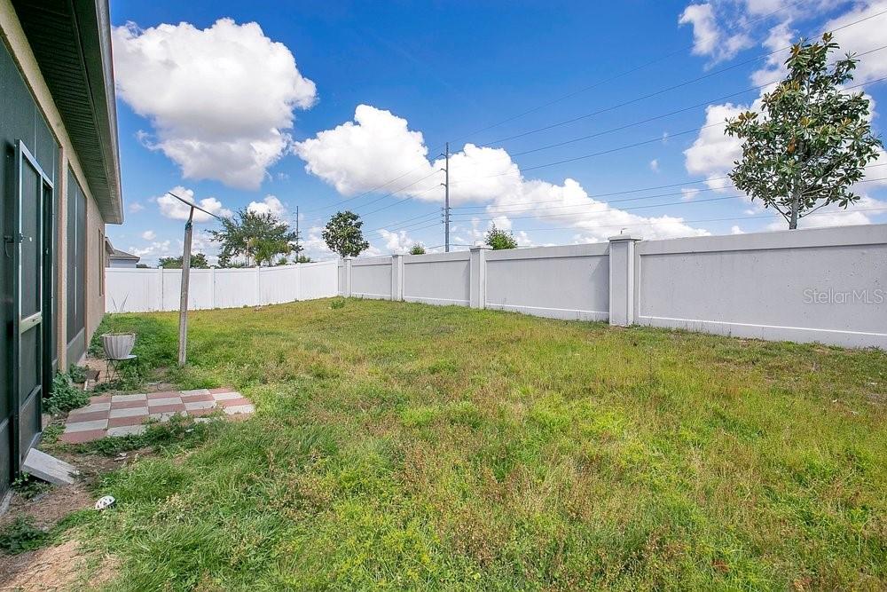 HIDDEN LAKE PRESERVE - Residential