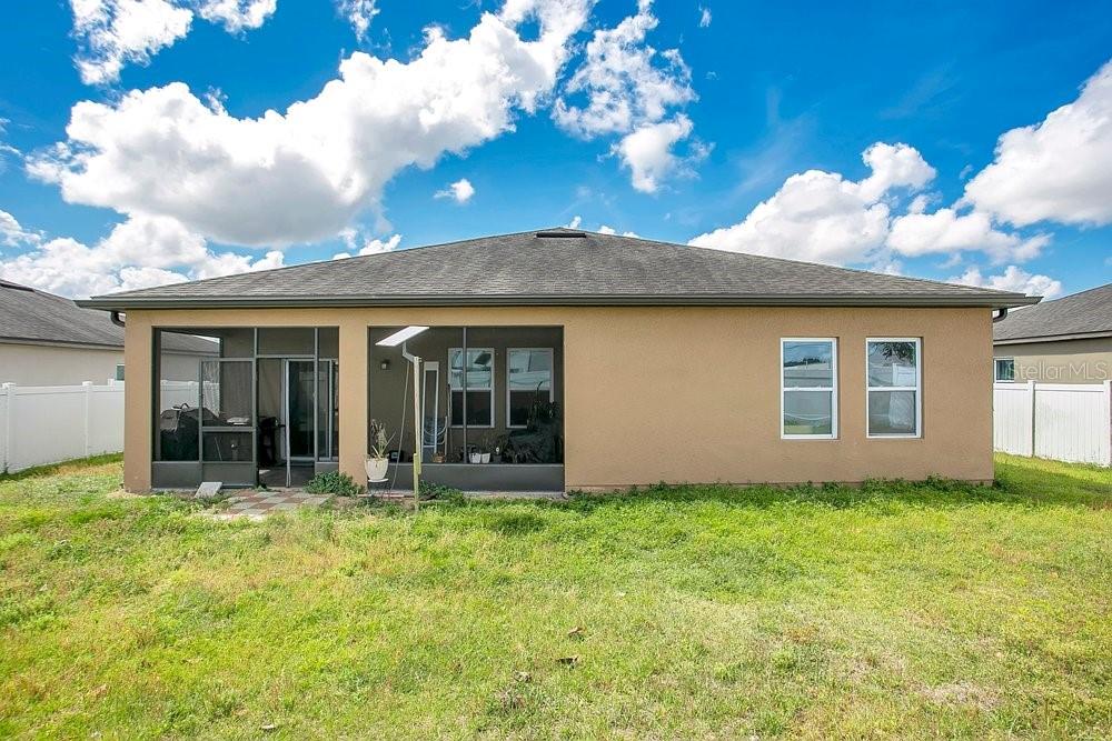 HIDDEN LAKE PRESERVE - Residential