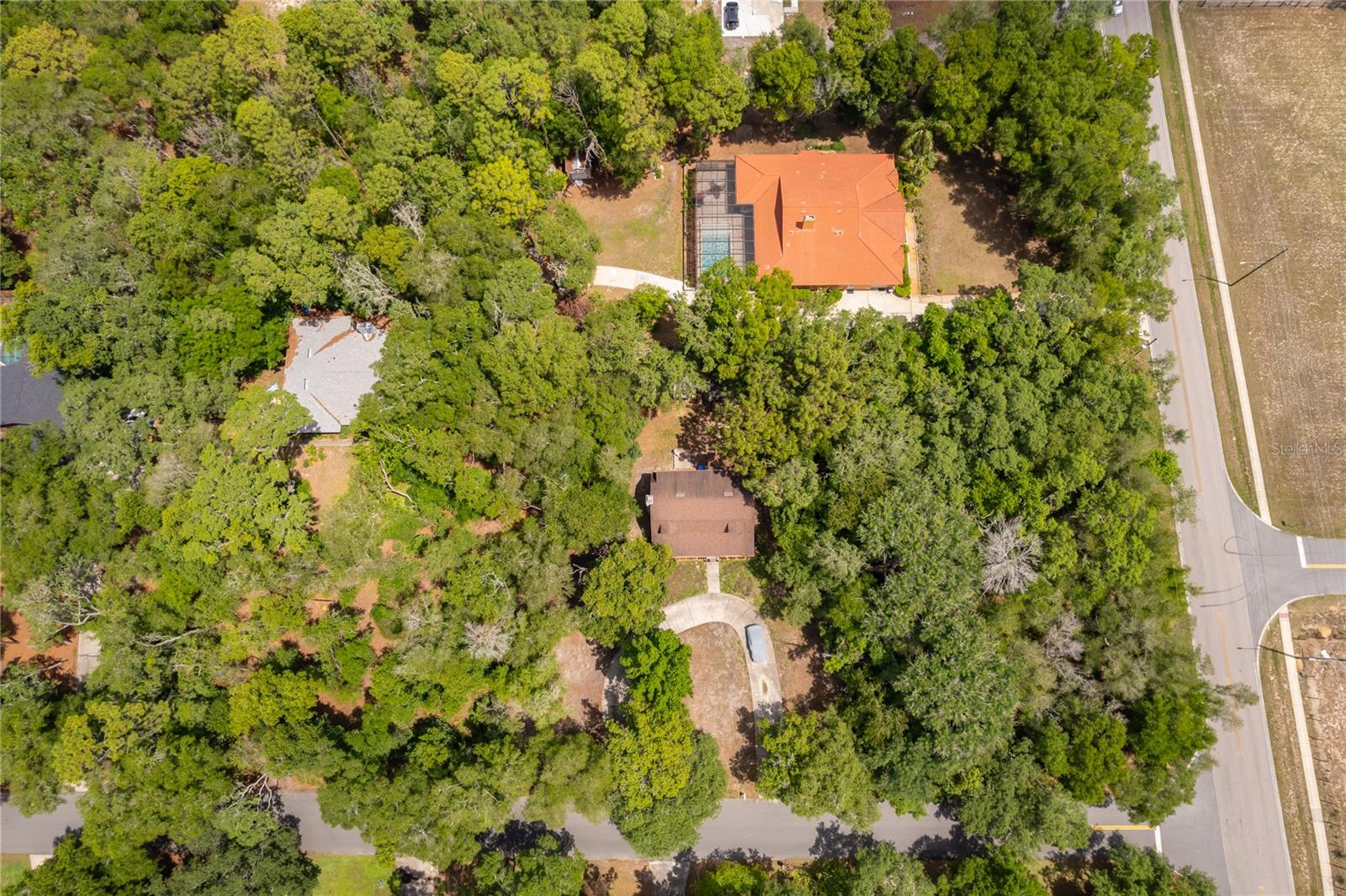 COUNTRY ESTATES - Residential