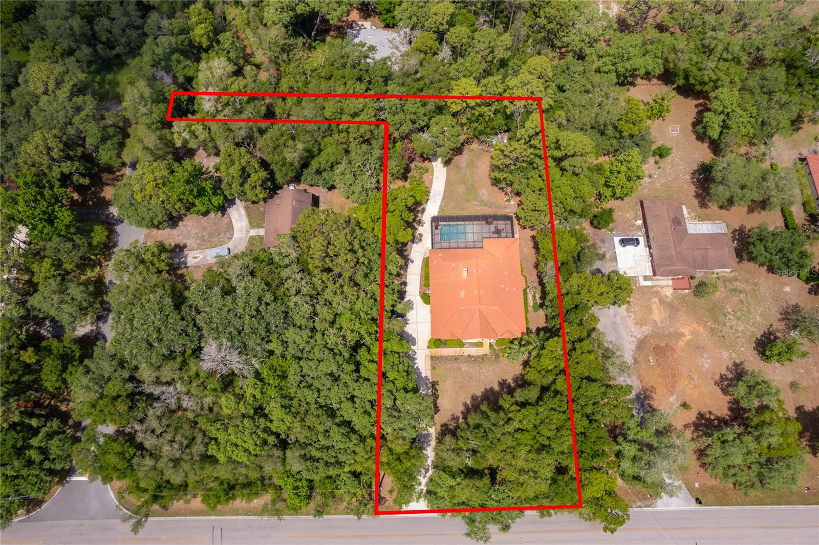 COUNTRY ESTATES - Residential
