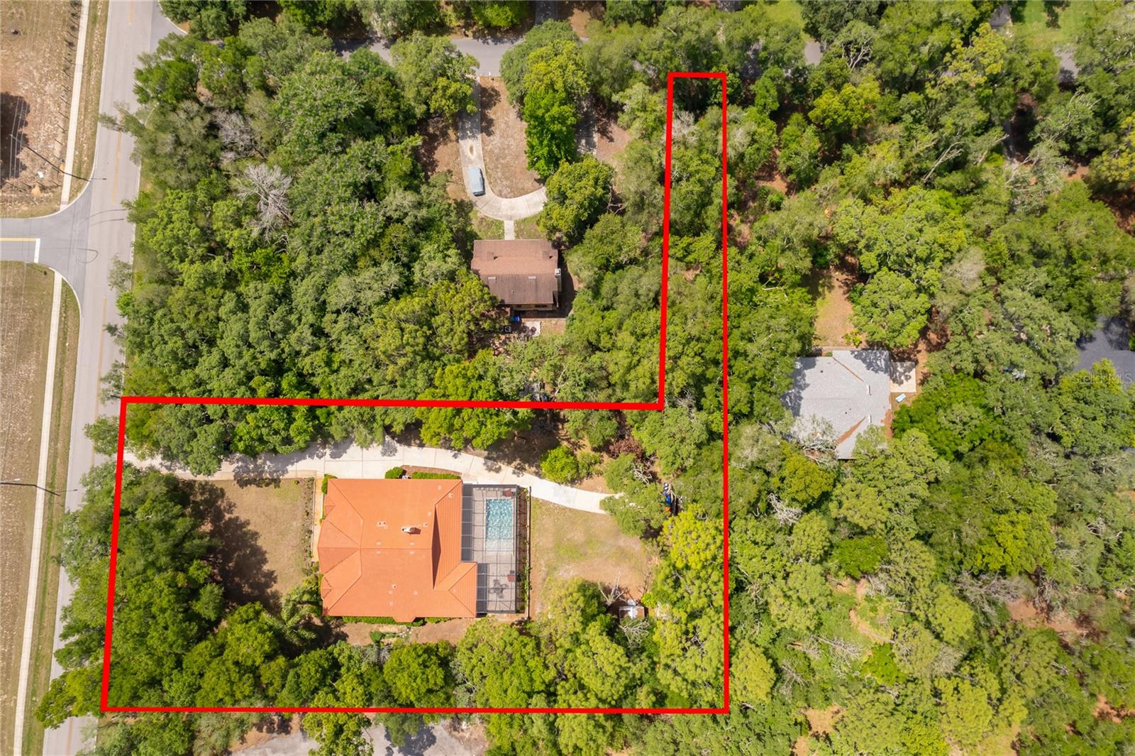 COUNTRY ESTATES - Residential