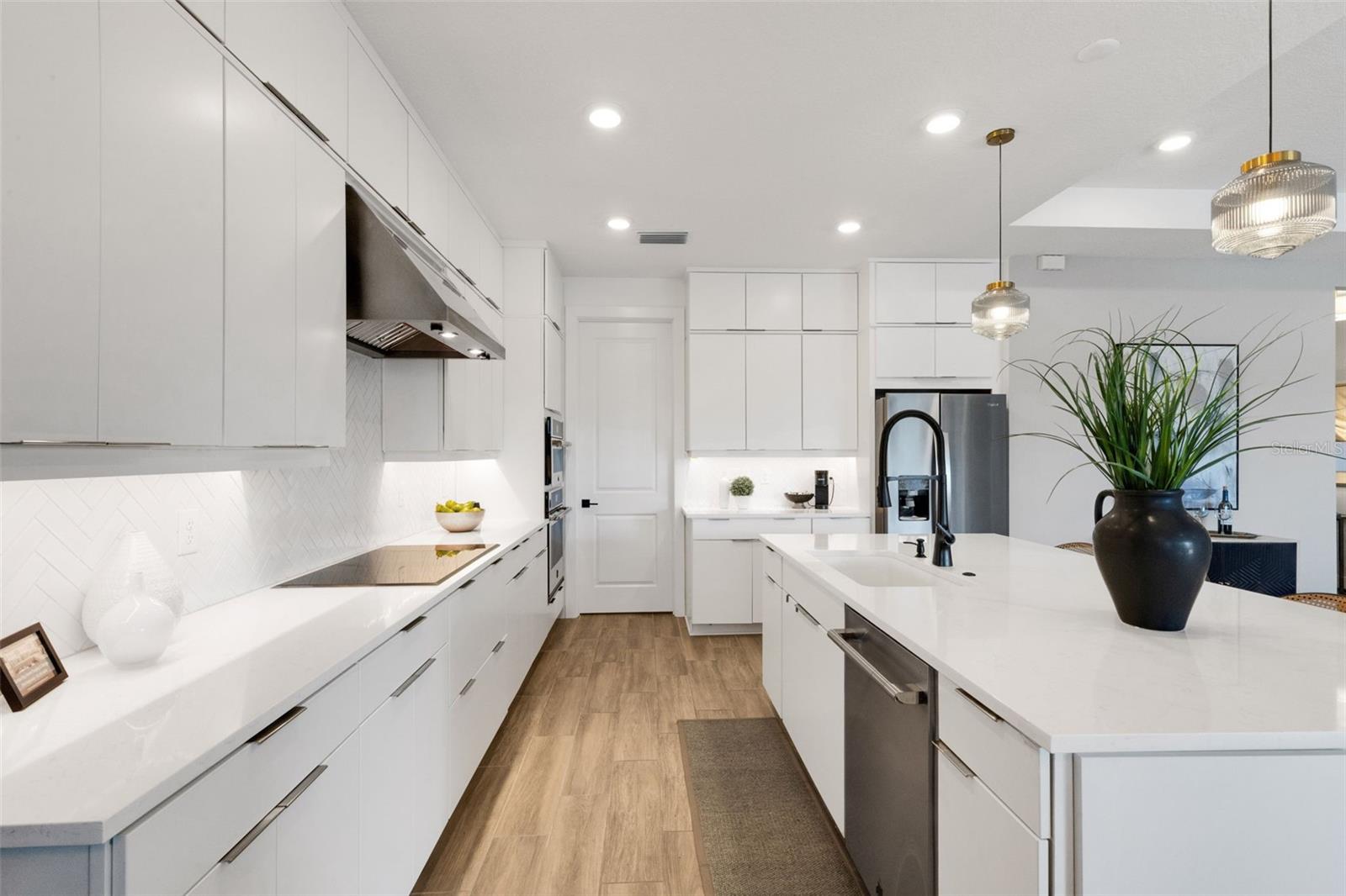 ASPEN TRAIL - Residential