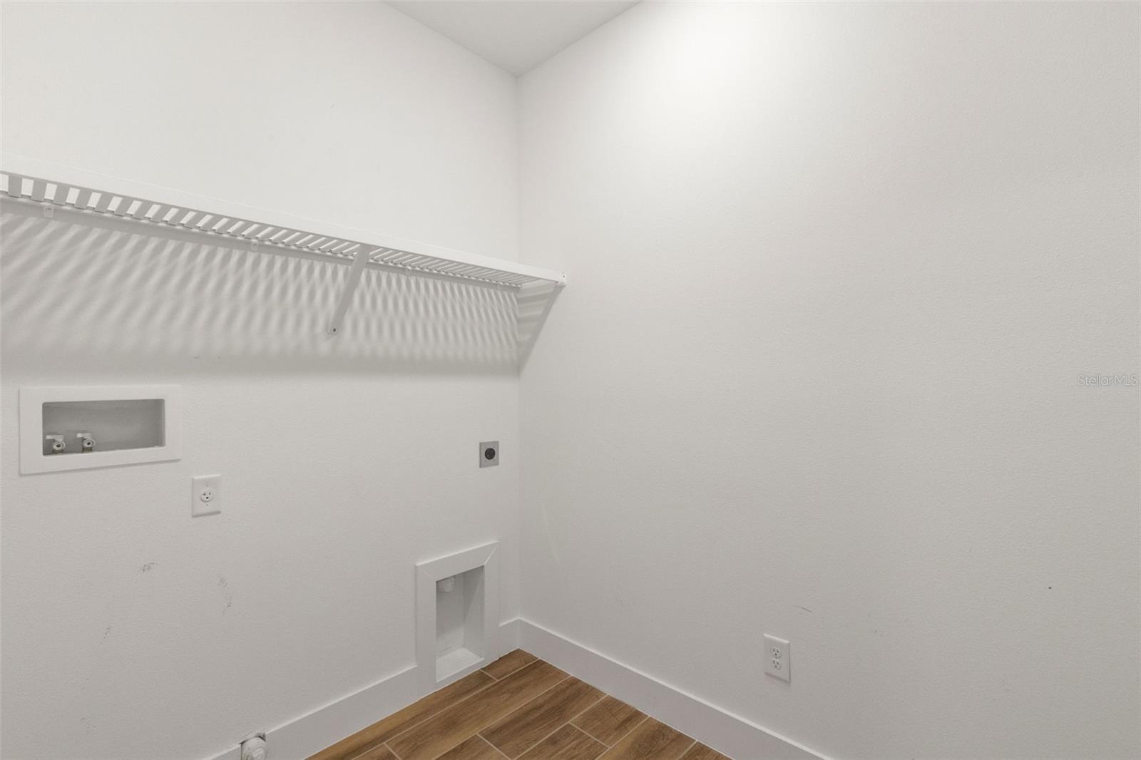 ASPEN TRAIL - Residential