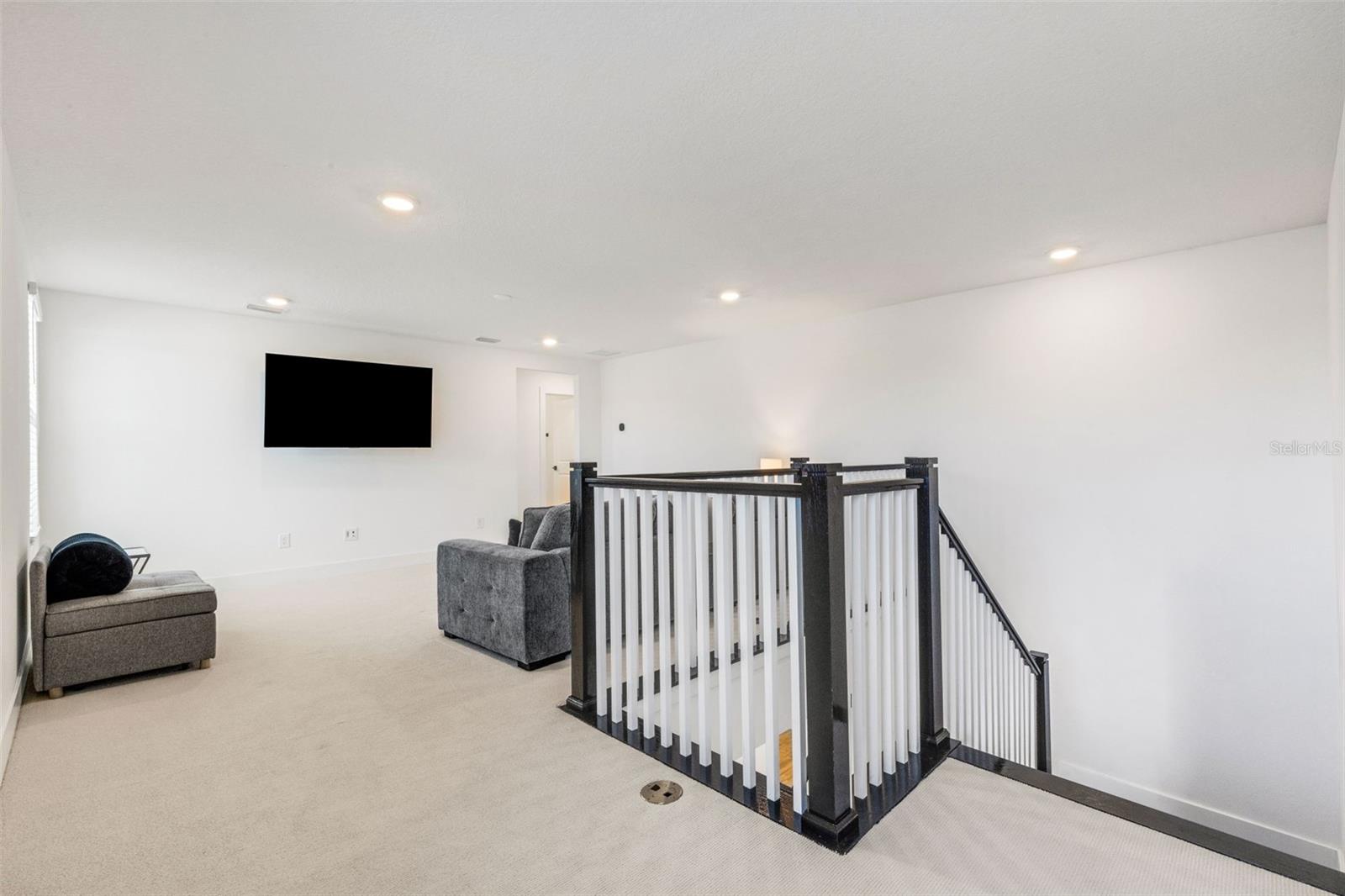 ASPEN TRAIL - Residential