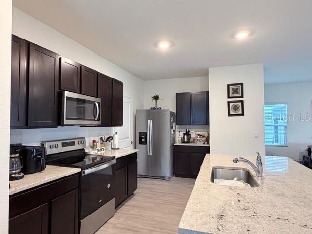 OAKS PRESERVE PH 1 PB 37 PG 66 - Residential Lease