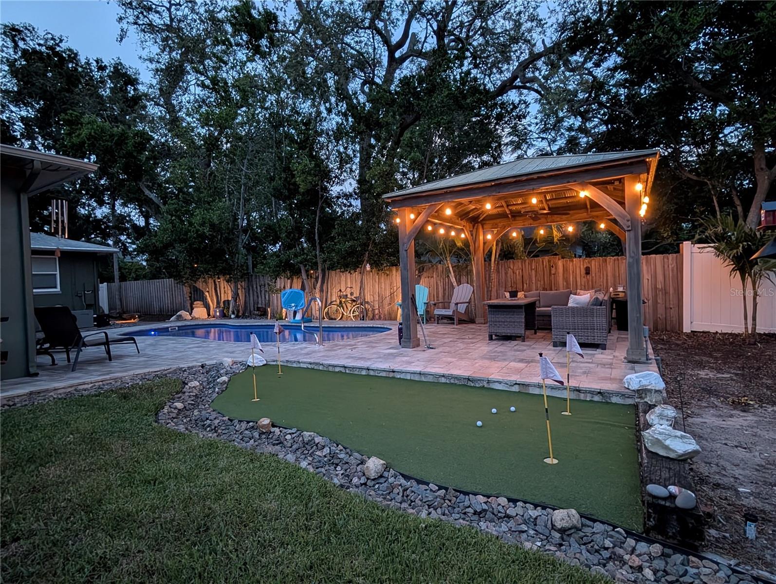 OAK RIDGE - Residential