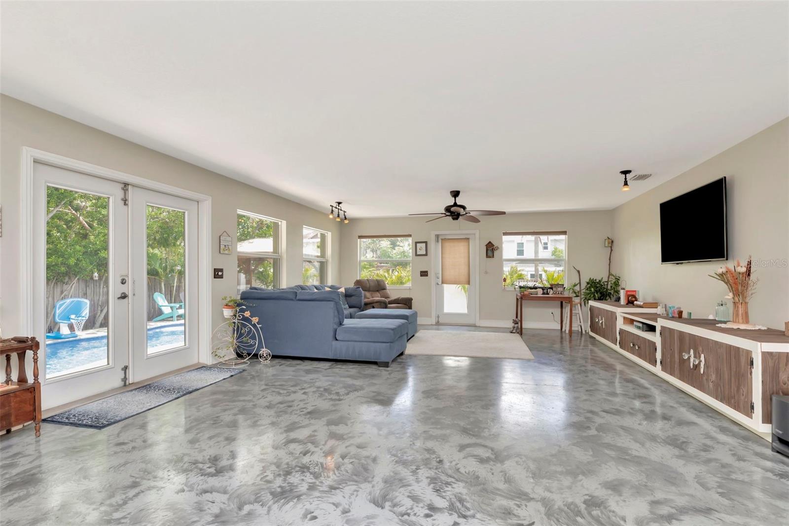 OAK RIDGE - Residential