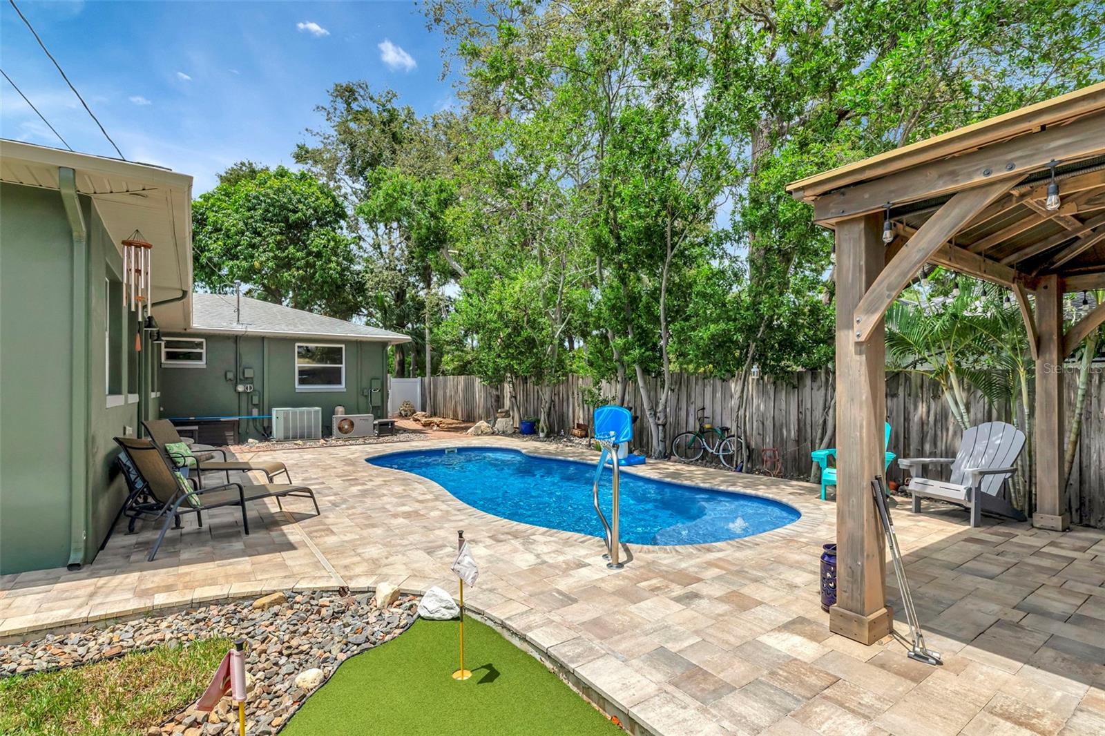 OAK RIDGE - Residential