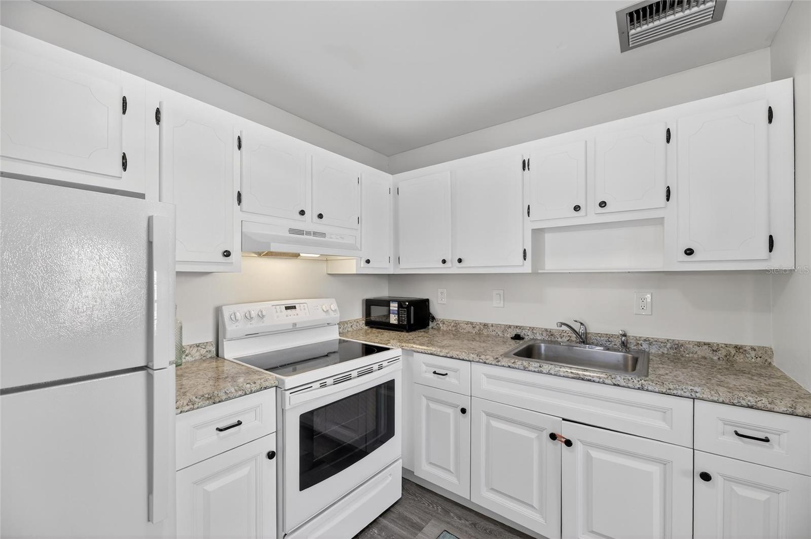 ANDOVER H CONDO - Residential