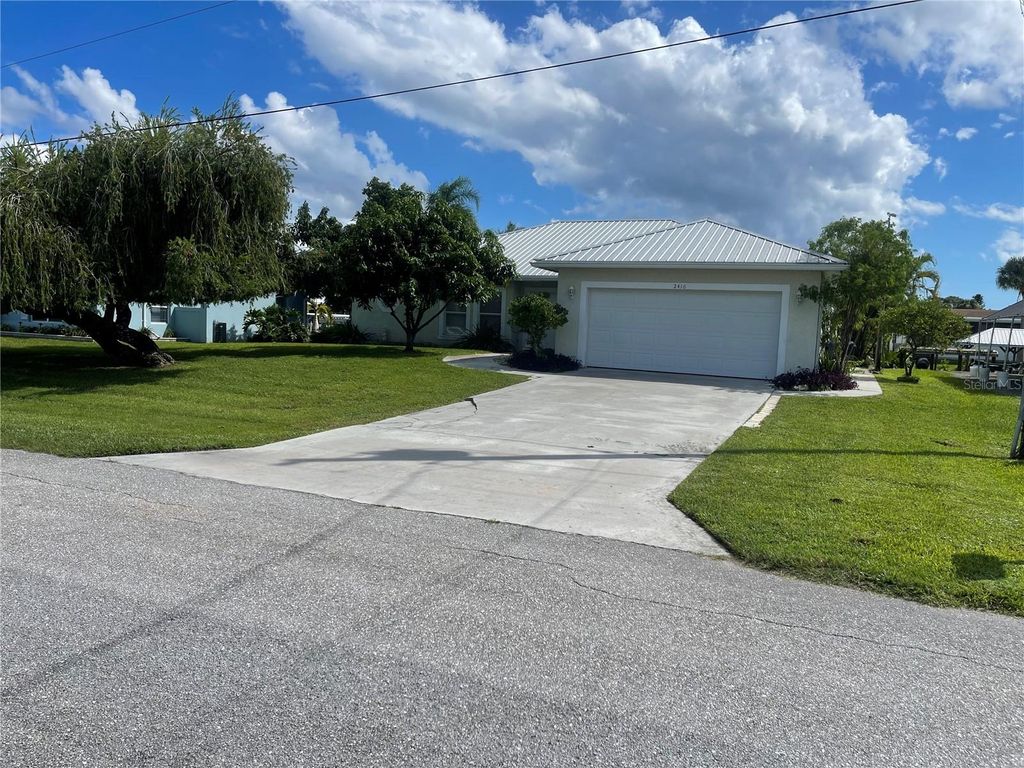 Photo of 2416 SE SE 31st Street SE, Okeechobee, FL 34974 (MLS # OK225630)
