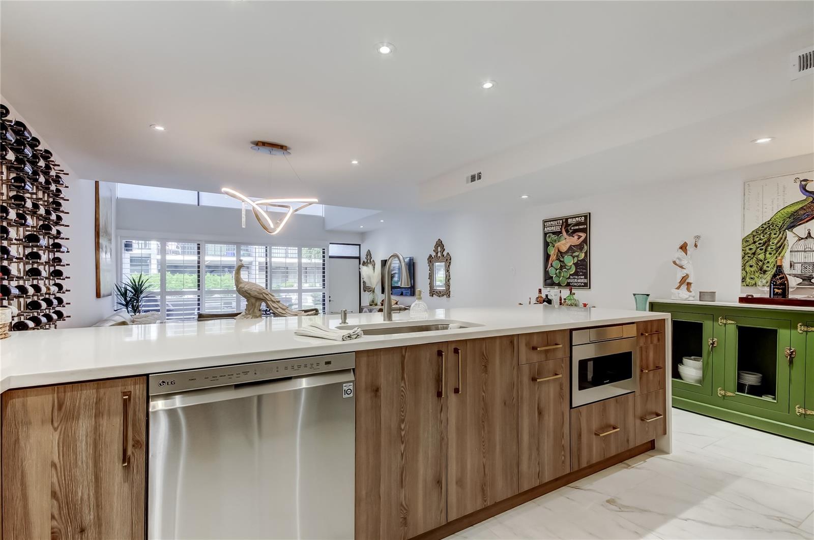 FAREHAM SQUARE CONDO - Residential