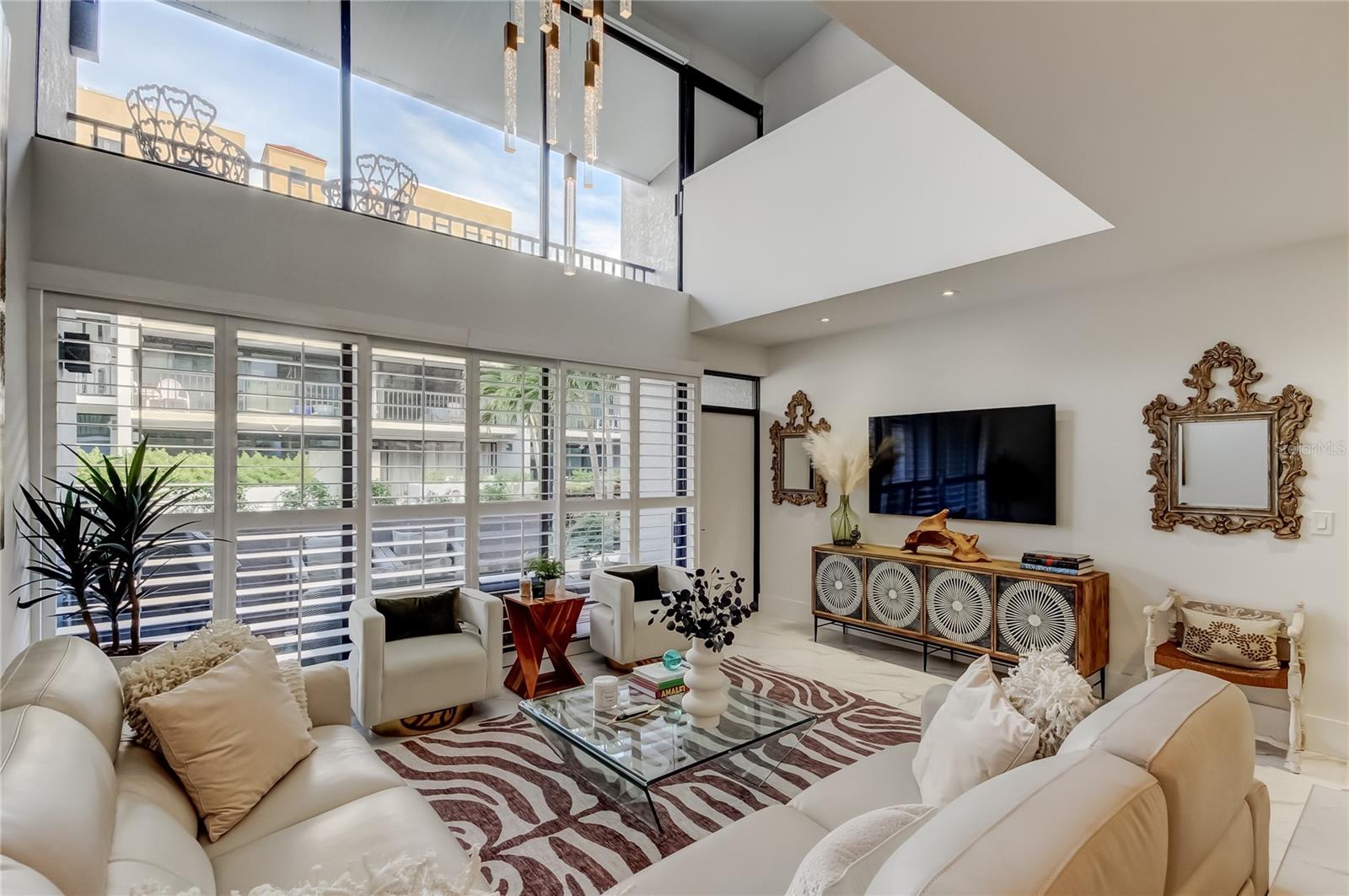 FAREHAM SQUARE CONDO - Residential