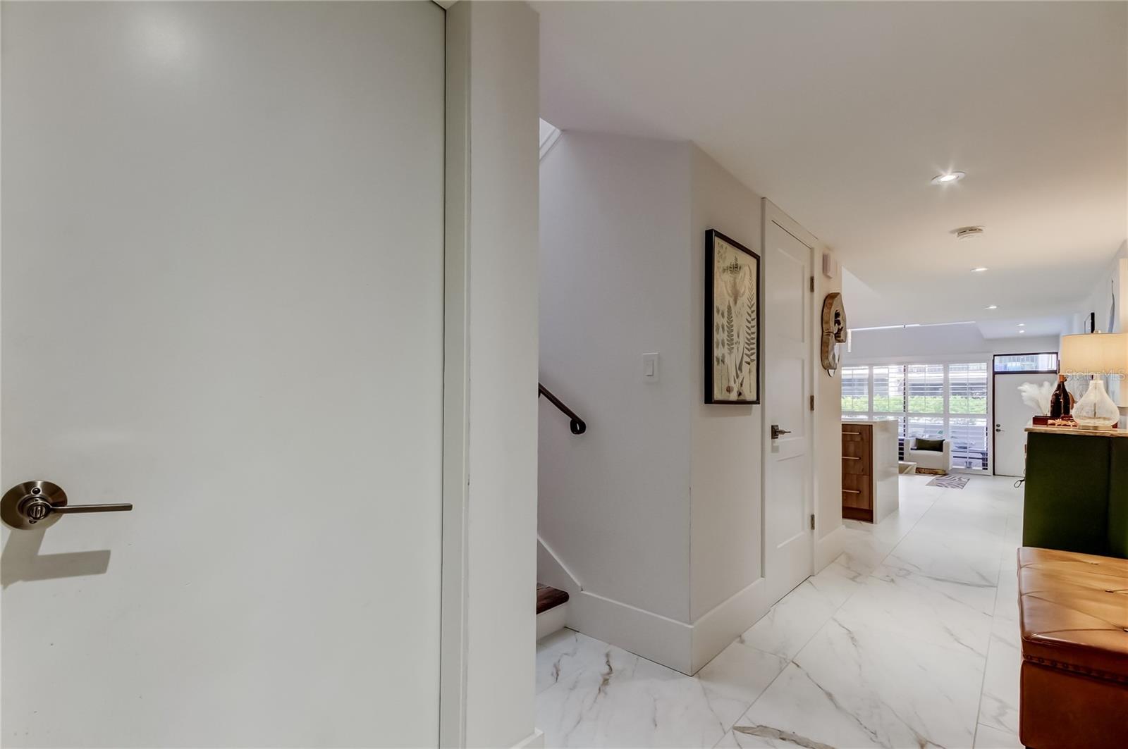 FAREHAM SQUARE CONDO - Residential