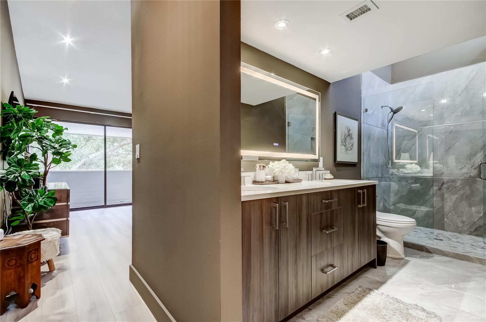 FAREHAM SQUARE CONDO - Residential