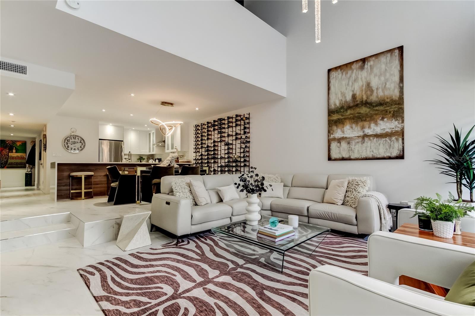 FAREHAM SQUARE CONDO - Residential