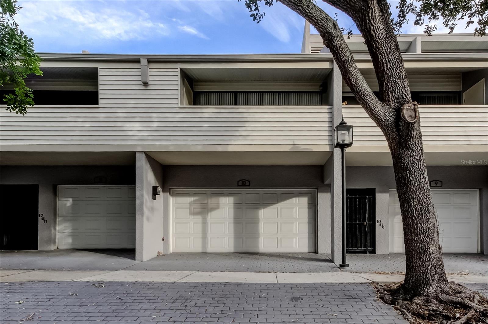 FAREHAM SQUARE CONDO - Residential