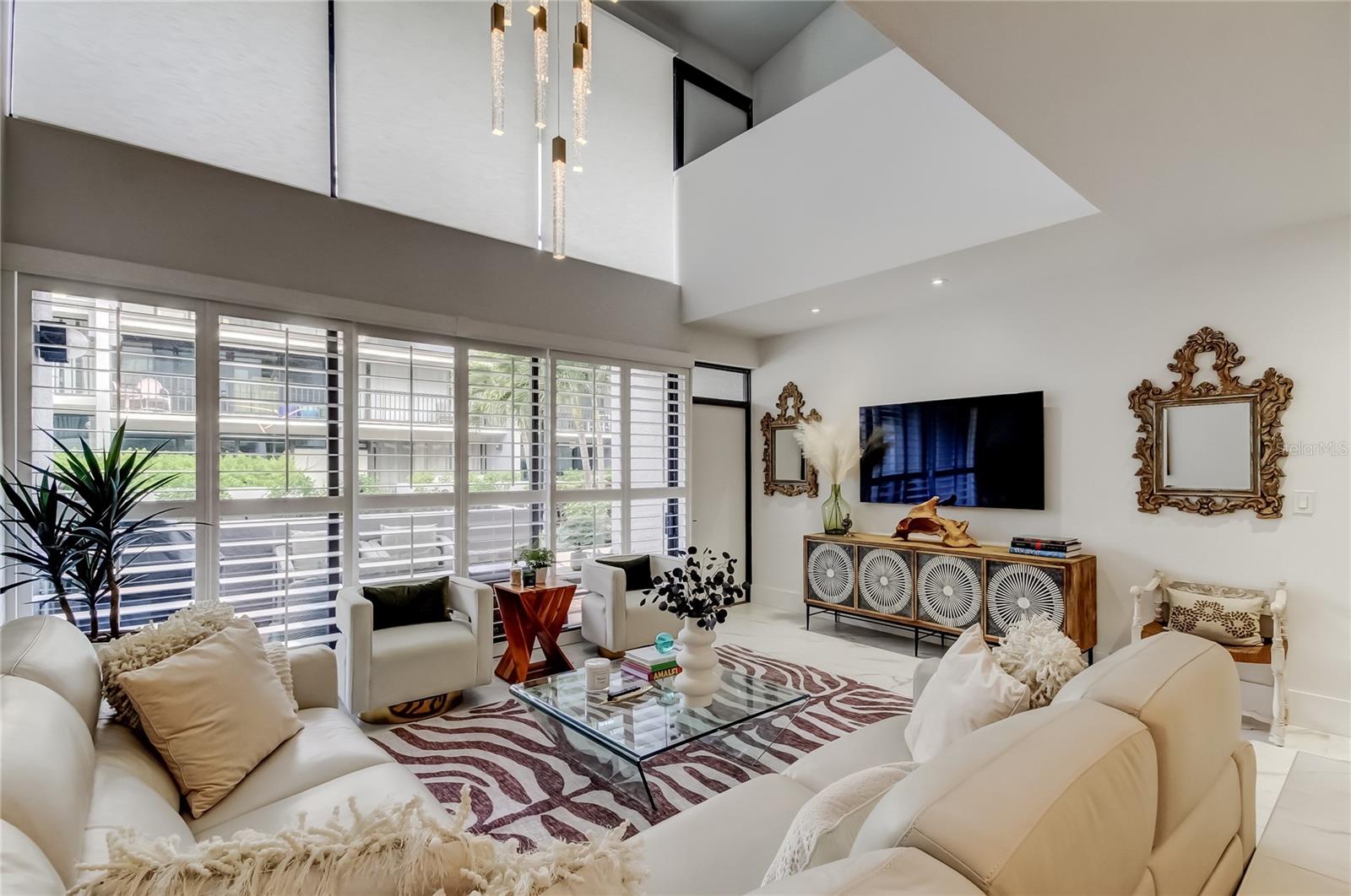 FAREHAM SQUARE CONDO - Residential