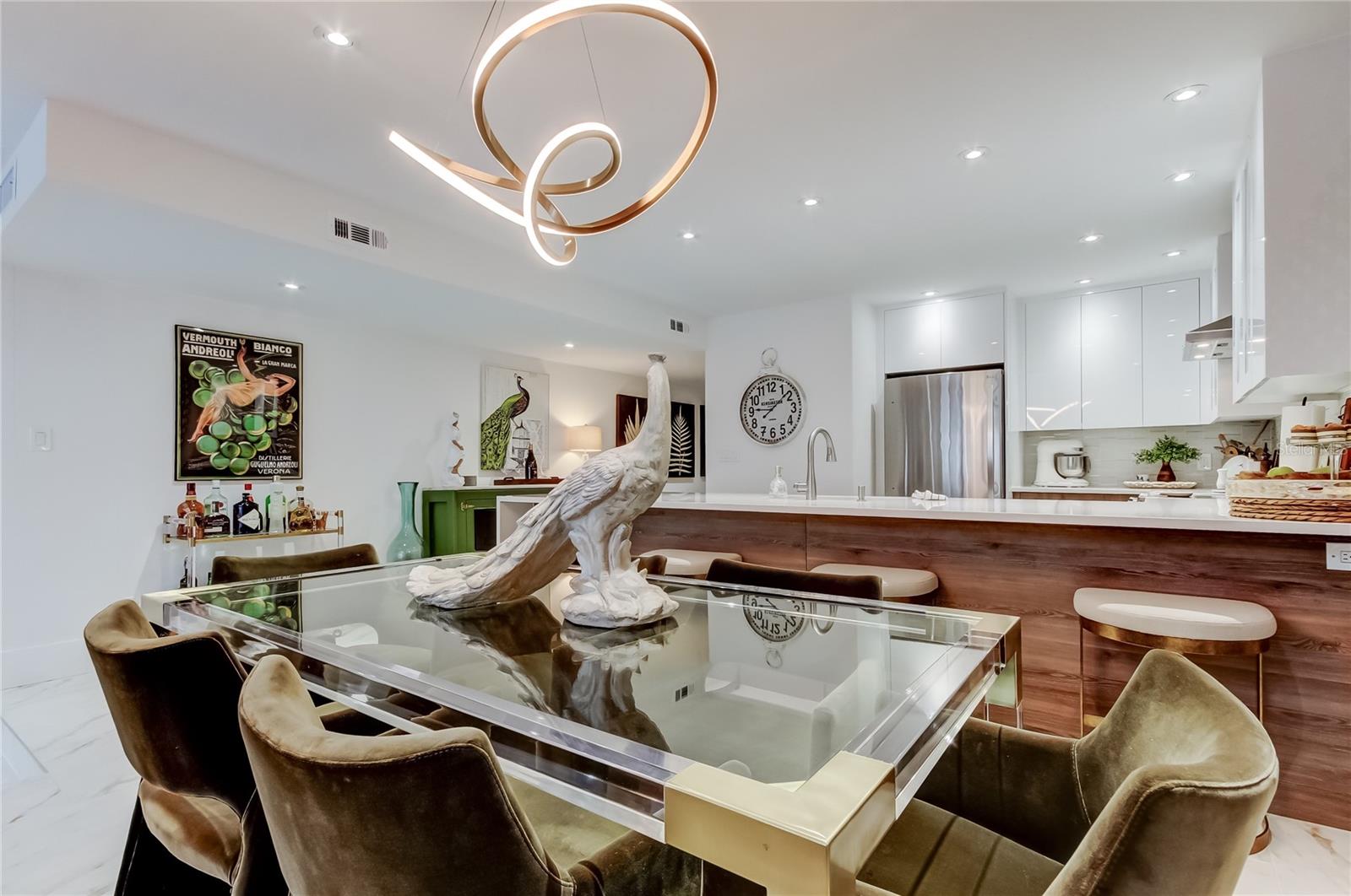 FAREHAM SQUARE CONDO - Residential