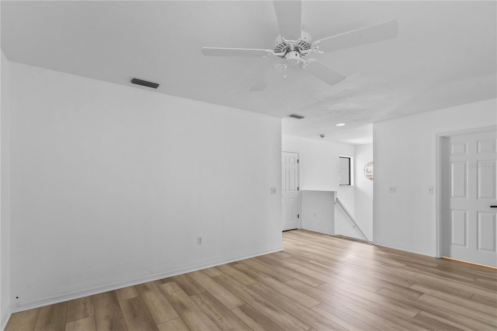 LONGWOOD VILLAS - Residential