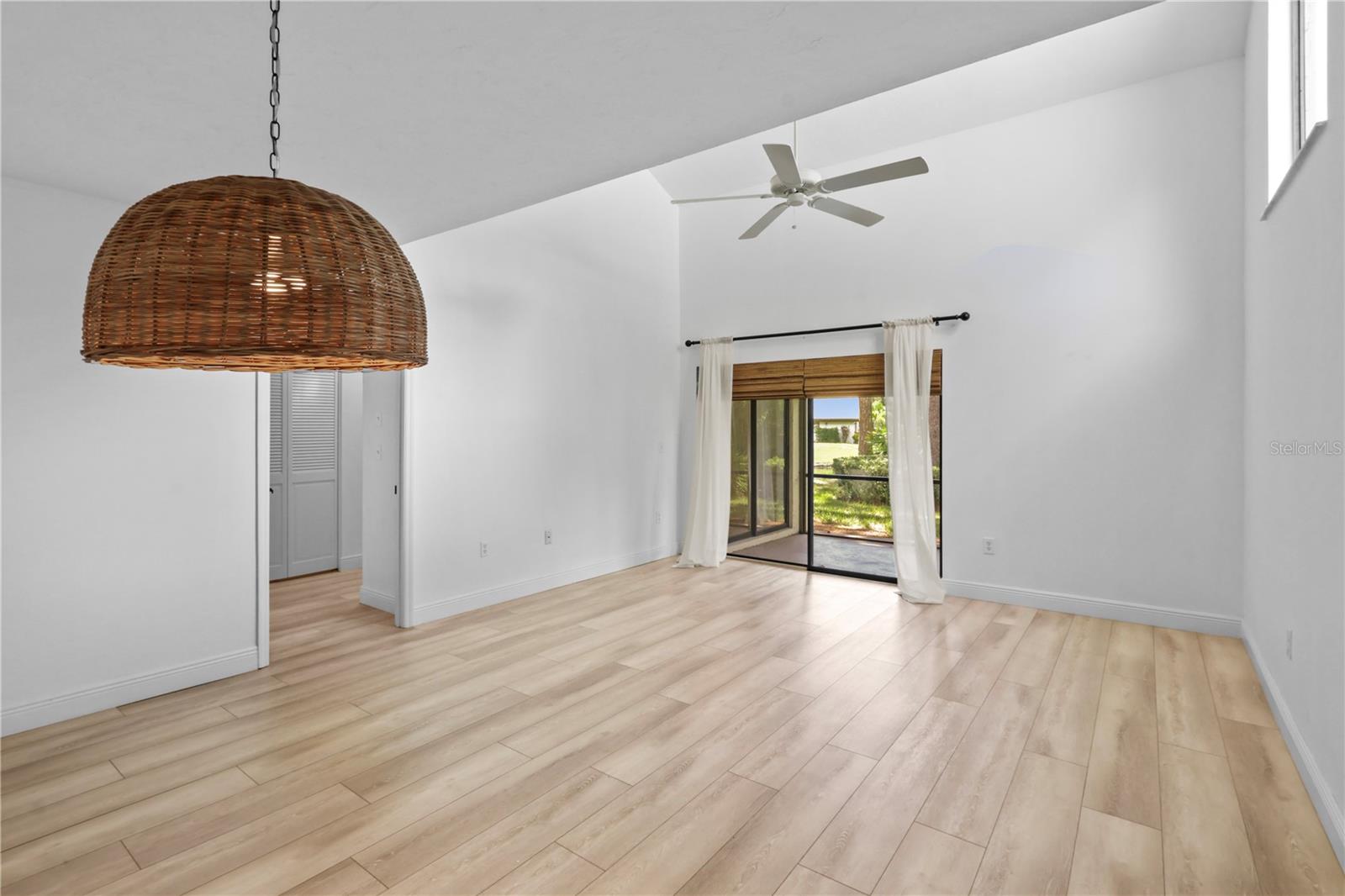 LONGWOOD VILLAS - Residential