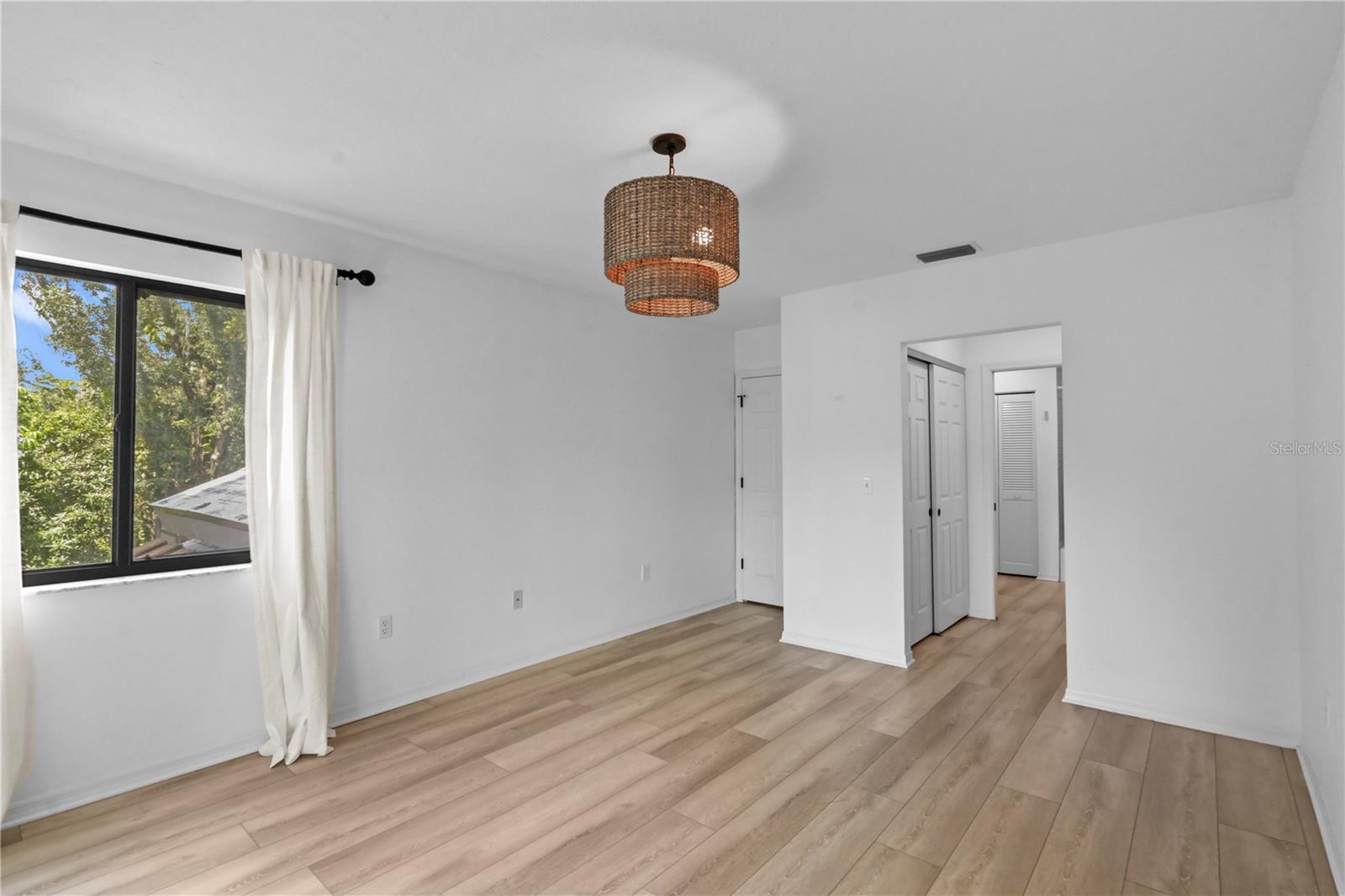 LONGWOOD VILLAS - Residential