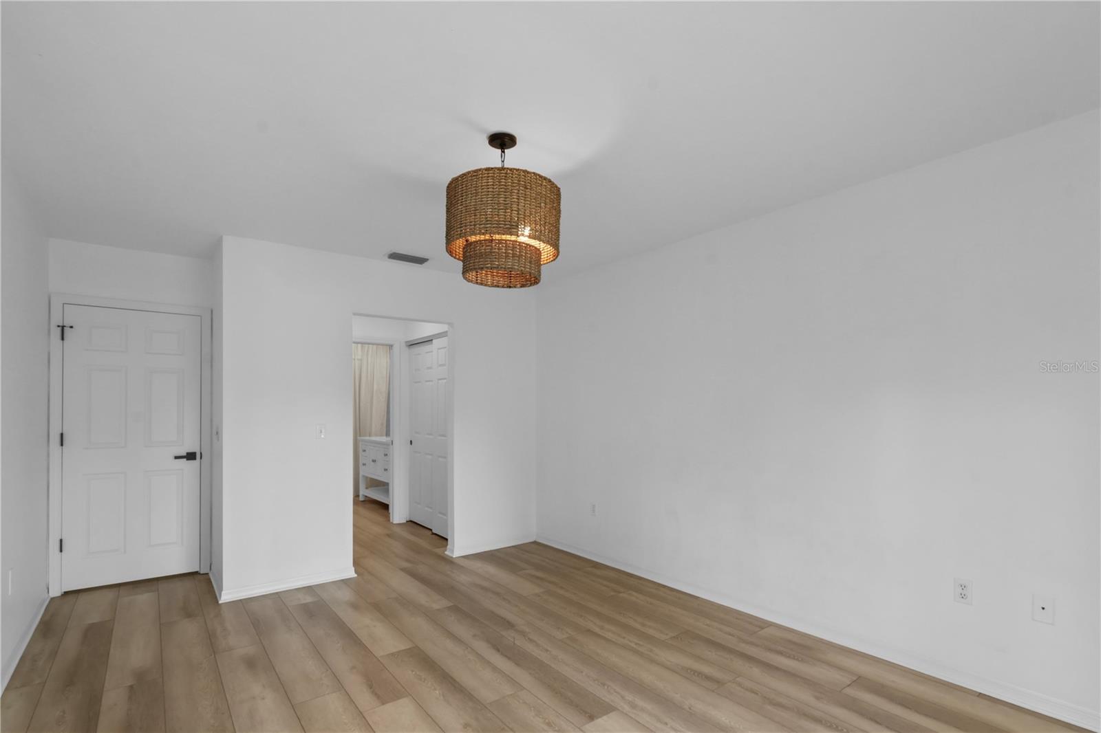 LONGWOOD VILLAS - Residential