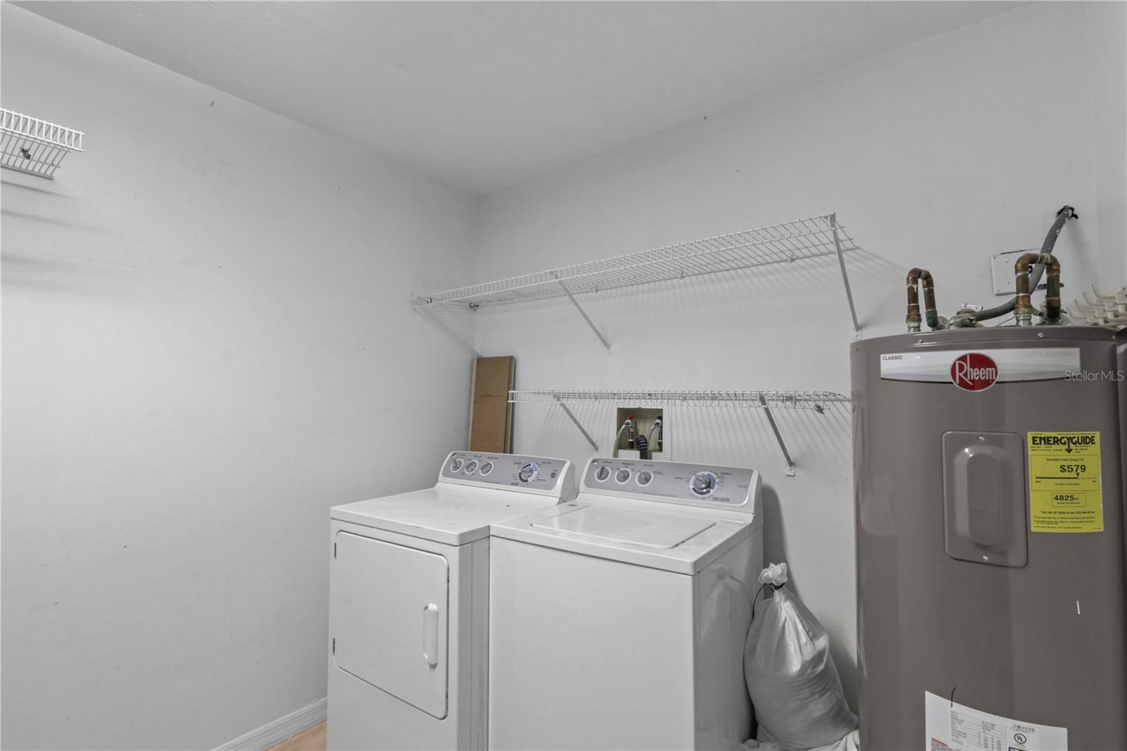 LONGWOOD VILLAS - Residential