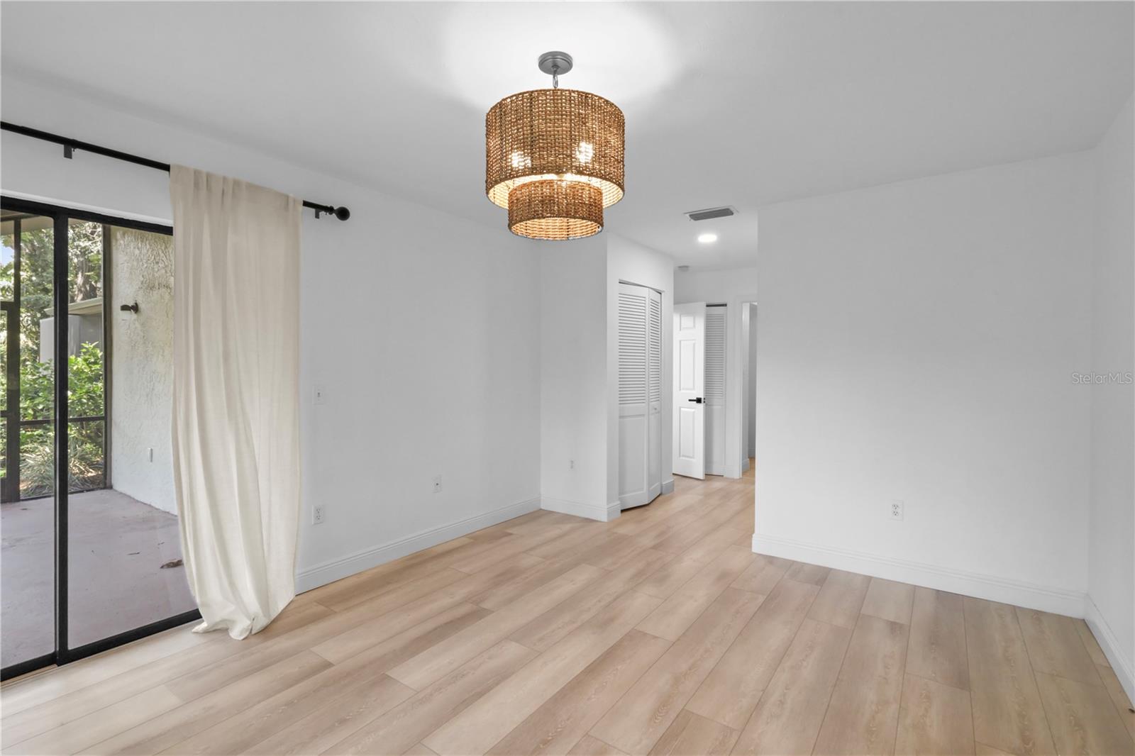 LONGWOOD VILLAS - Residential