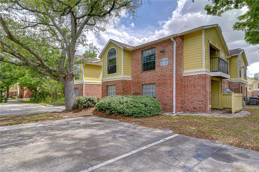 Photo of 8723 Fancy Finch Drive #201, Tampa, FL 33614 (MLS # TB8494612)