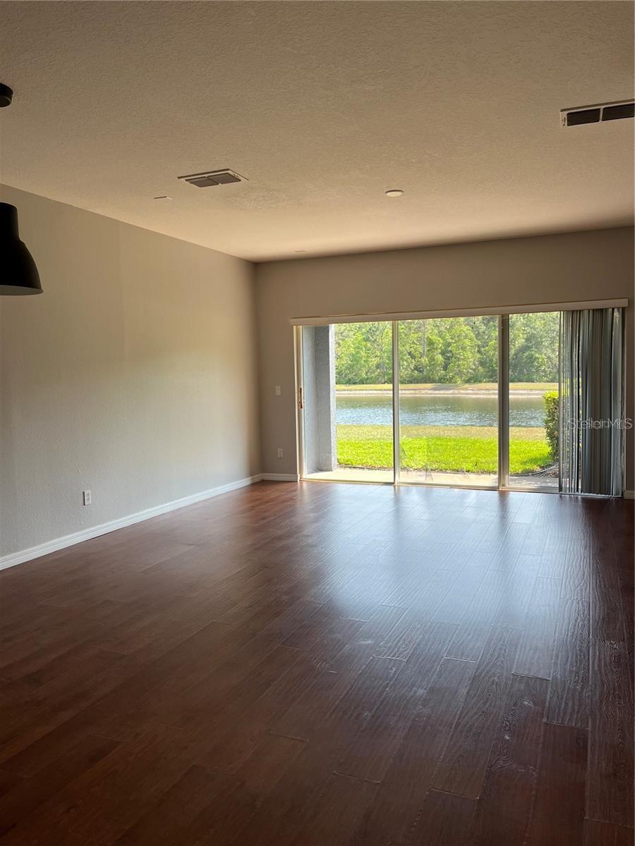 VICTORIA PINES CONDO - Residential Lease