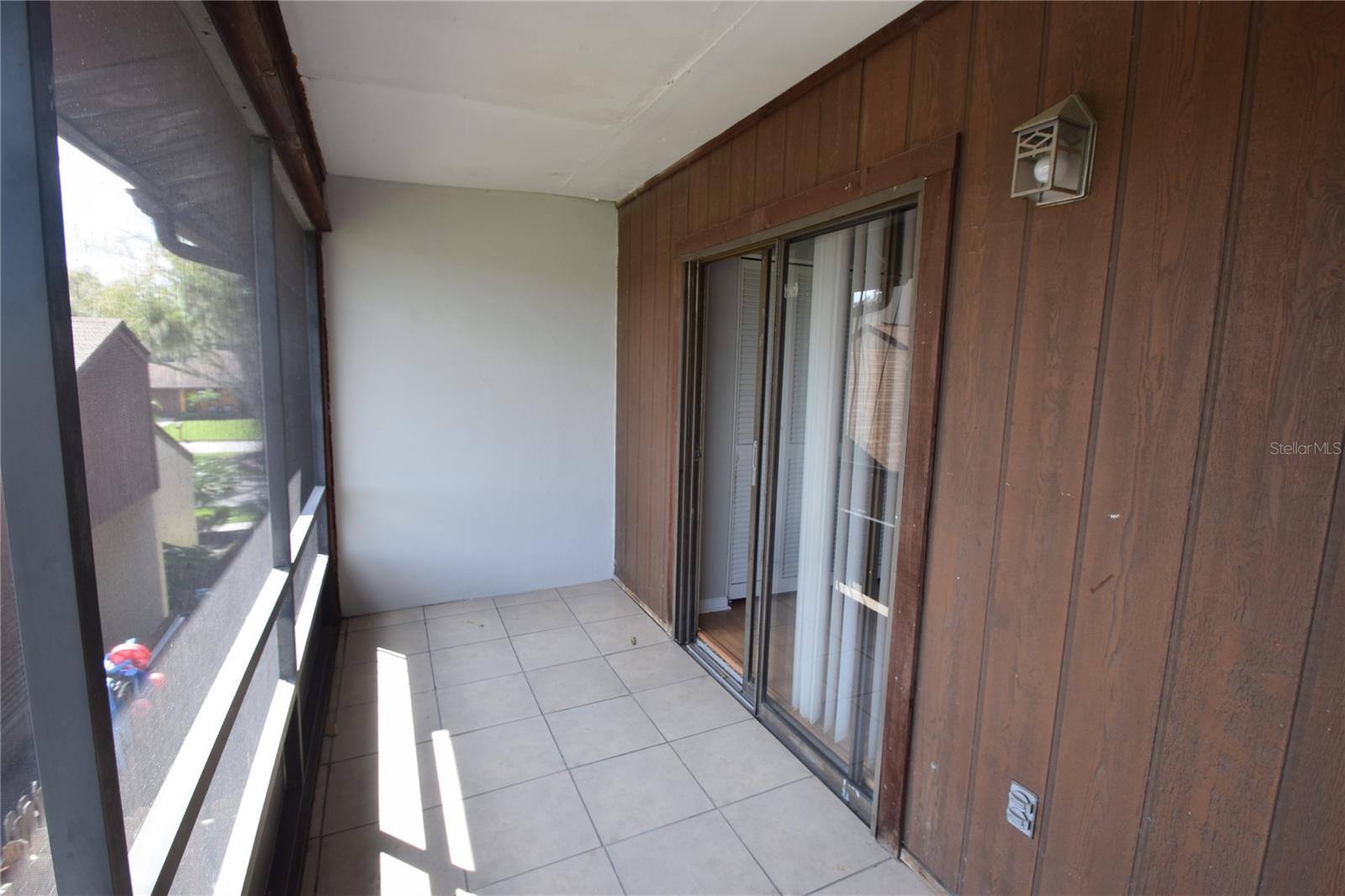 TOWNE & COUNTRY SUB - Residential Lease