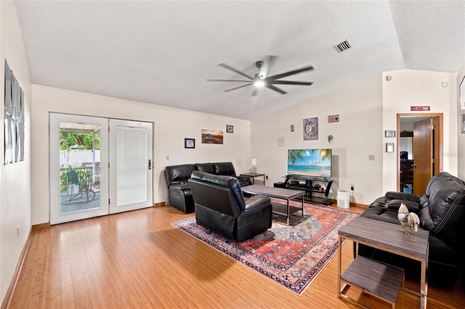 5552 FLINT ROAD