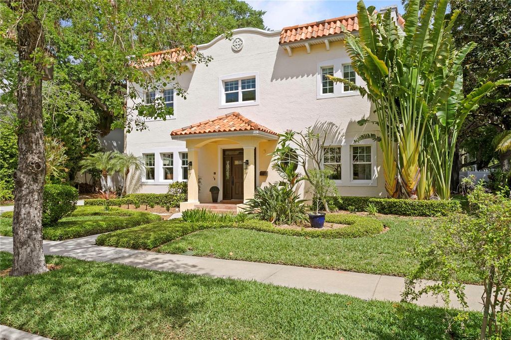Photo of 4115 W Barcelona Street, Tampa, FL 33629 (MLS # TB8481417)